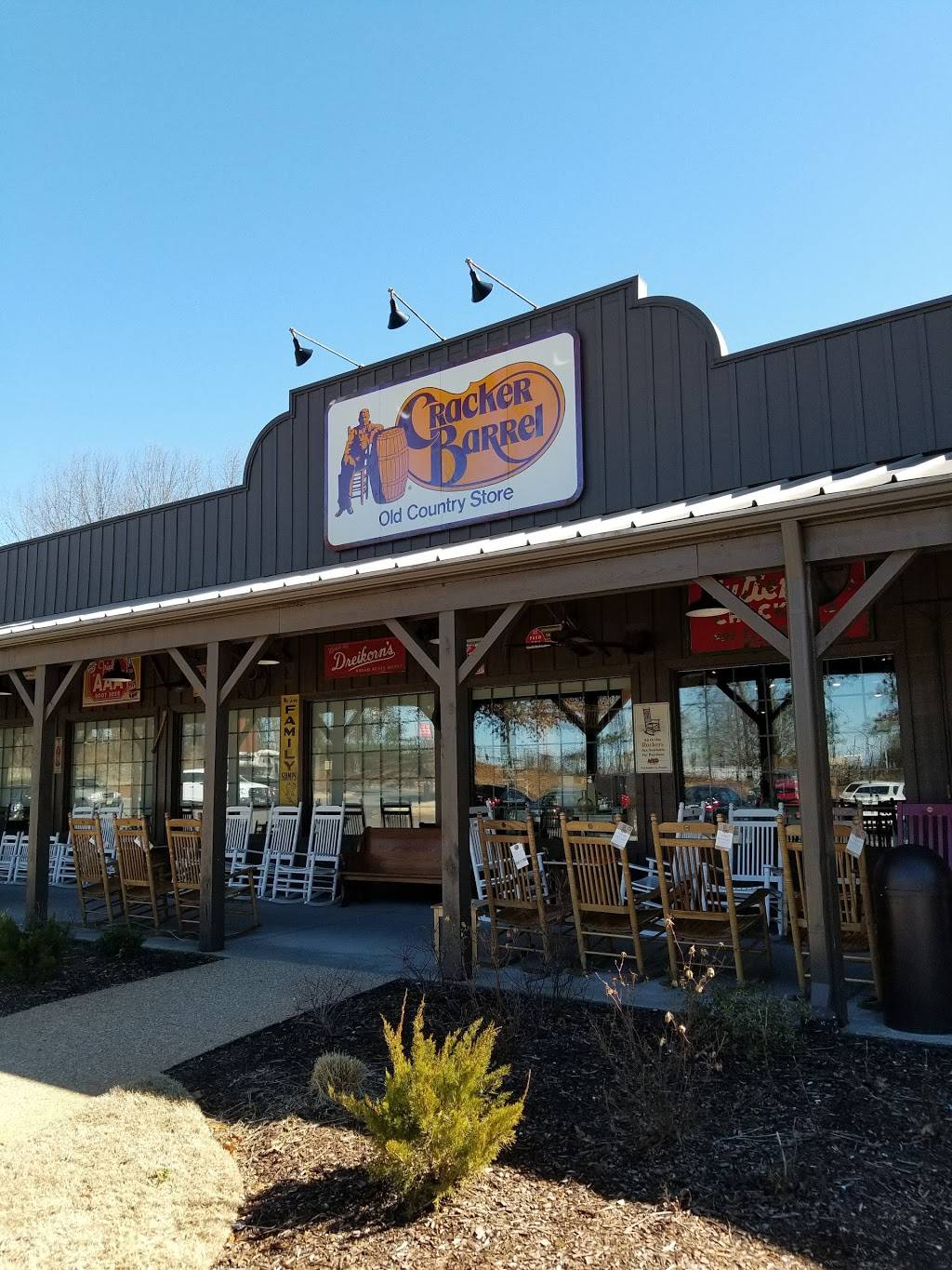 Cracker Barrel Old Country Store | restaurant | 75 Celebration Dr, Suwanee, GA 30024, USA | 7709325692 OR +1 770-932-5692