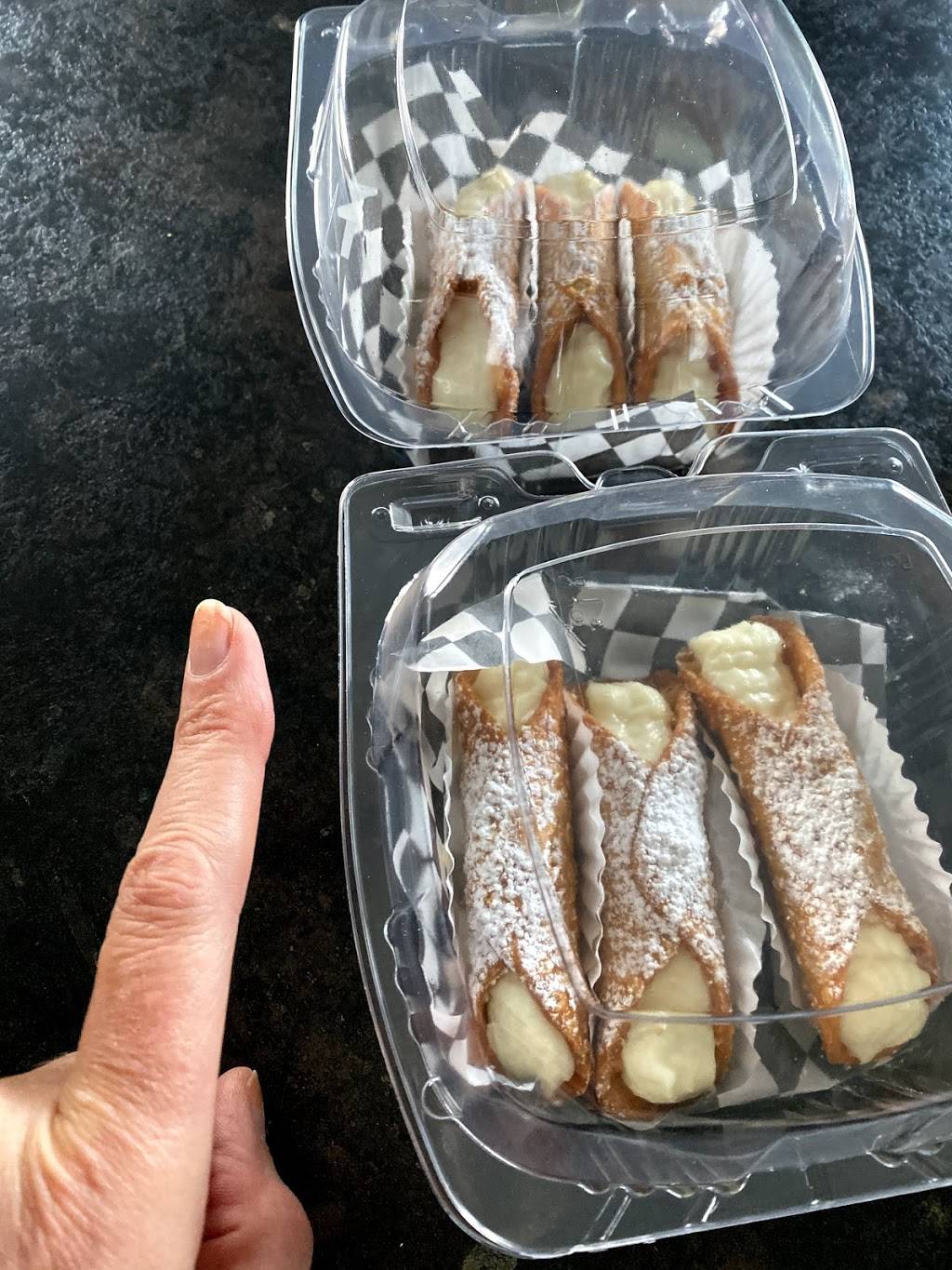 Livro.ca - Téléchargez lappli pour livraison | restaurant | 485 Boulevard des Laurentides, Saint-Jérôme, QC J7Z 4L9, Canada | 4508581310 OR +1 450-858-1310