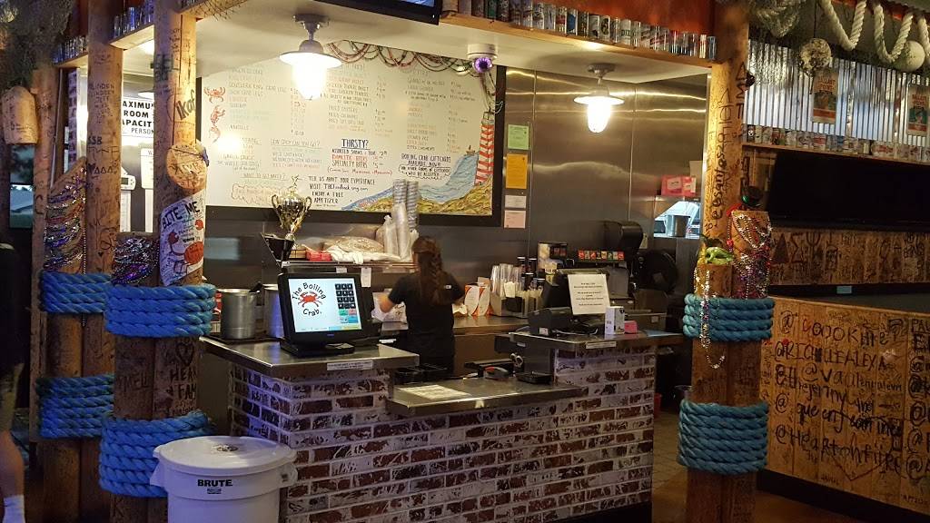 The Boiling Crab | restaurant | 9015 Mira Mesa Blvd, San Diego, CA 92126, USA | 8586959025 OR +1 858-695-9025