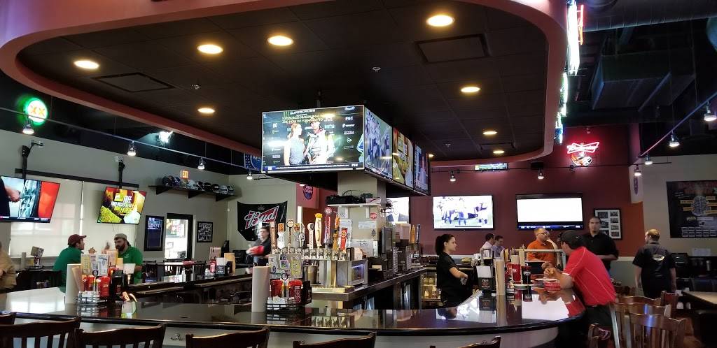 Pluckers Wing Bar | restaurant | 9229 Rain Lily Trail, Fort Worth, TX 76177, USA | 8177502473 OR +1 817-750-2473