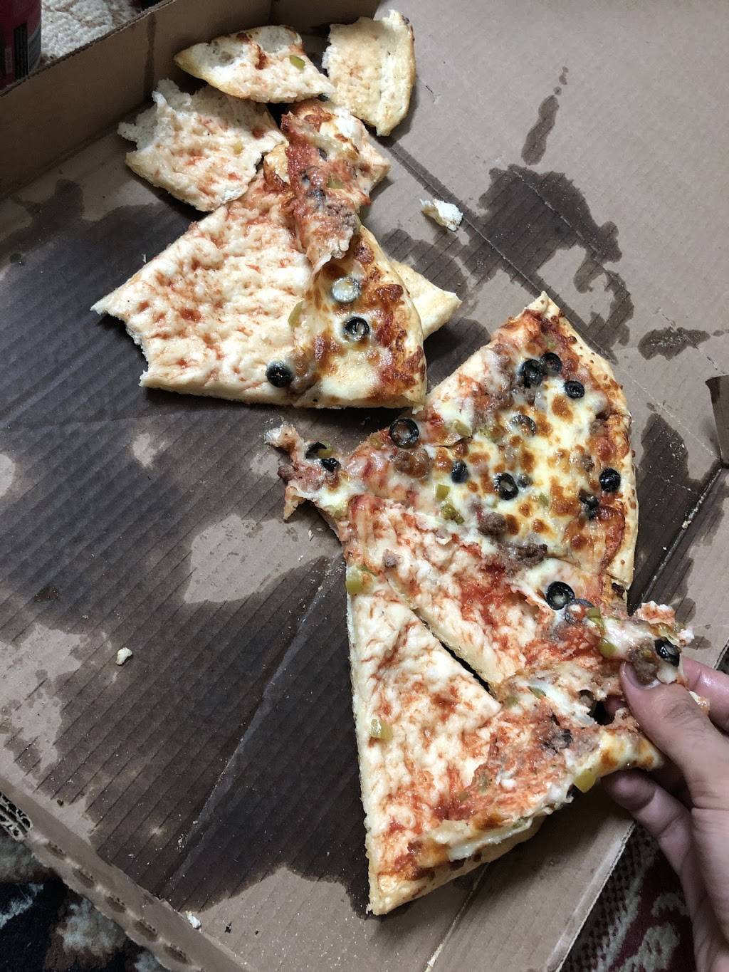 Toarminas Pizza | restaurant | 19562-19598 Joy Rd, Detroit, MI 48228, USA | 3132702424 OR +1 313-270-2424