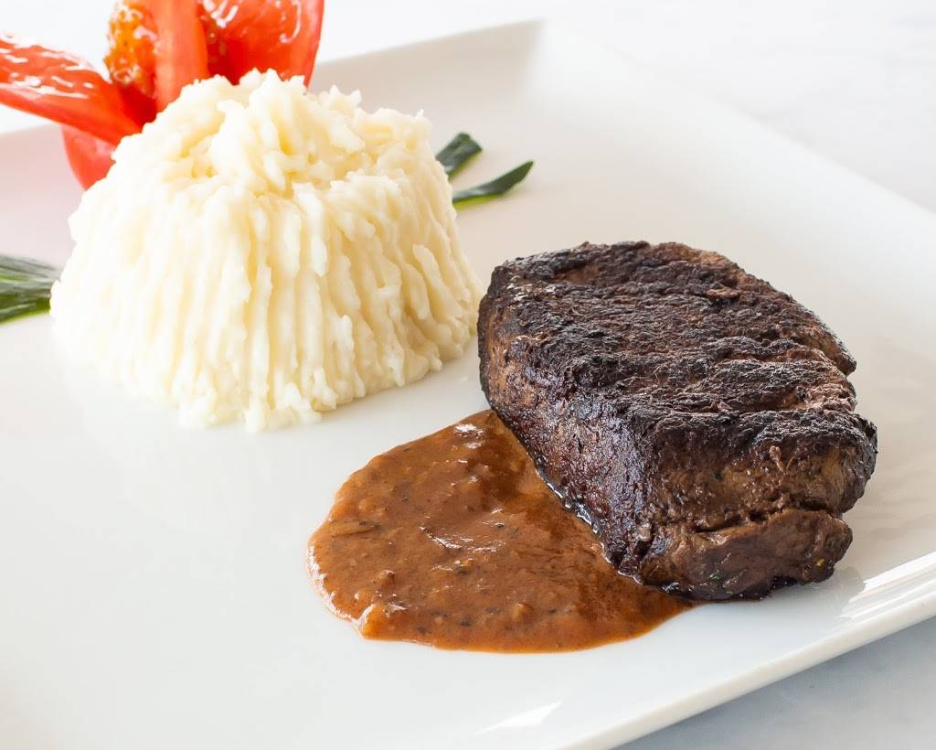 Boca Marina Restaurant and Bar | restaurant | 379 Woodcleft Ave, Freeport, NY 11520, USA | 5166236160 OR +1 516-623-6160