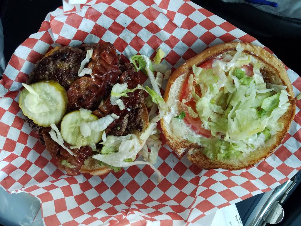 Big Dans | restaurant | 5925 Massachusetts Ave, Indianapolis, IN 46218, USA | 3175472254 OR +1 317-547-2254