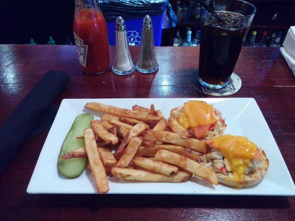 Finn McCools Irish Gastropub | restaurant | 102 E Main St, Newark, DE 19711, USA | 3023697330 OR +1 302-369-7330