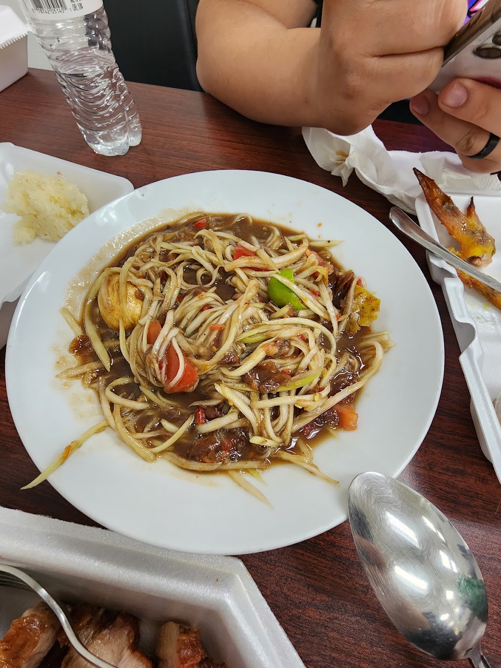 Tais Tais Kitchen | restaurant | 607 Pine St, Green Bay, WI 54301, USA | 9204892700 OR +1 920-489-2700