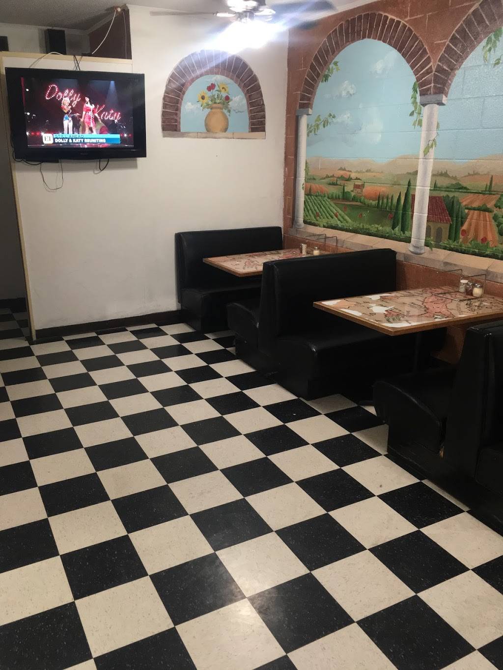 Super Baked Pizza & Wings | meal delivery | 1915 A E Victory Dr, Savannah, GA 31404, USA | 9126915411 OR +1 912-691-5411