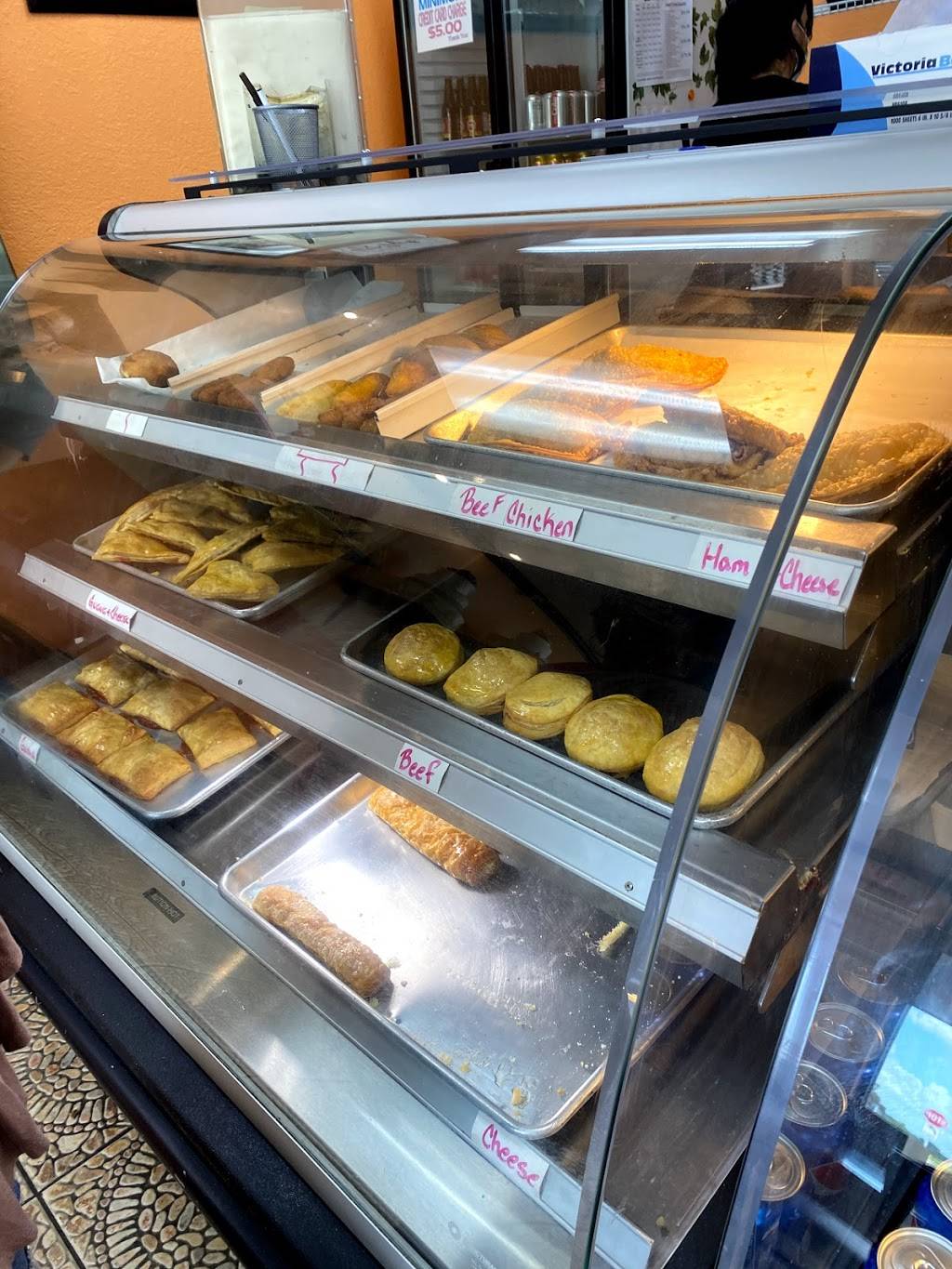 Angelas Latin Bakery | restaurant | 6152 SW State Rd 200, Ocala, FL 34476, USA | 3528540030 OR +1 352-854-0030