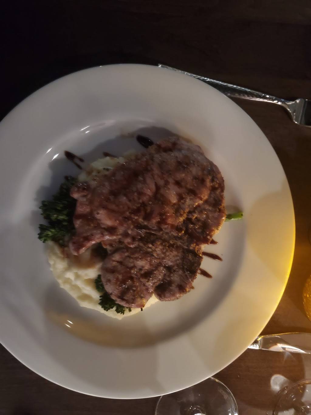 Bottles & Bones | restaurant | 400 Buford Hwy NE, Suwanee, GA 30024, USA | 6788049447 OR +1 678-804-9447