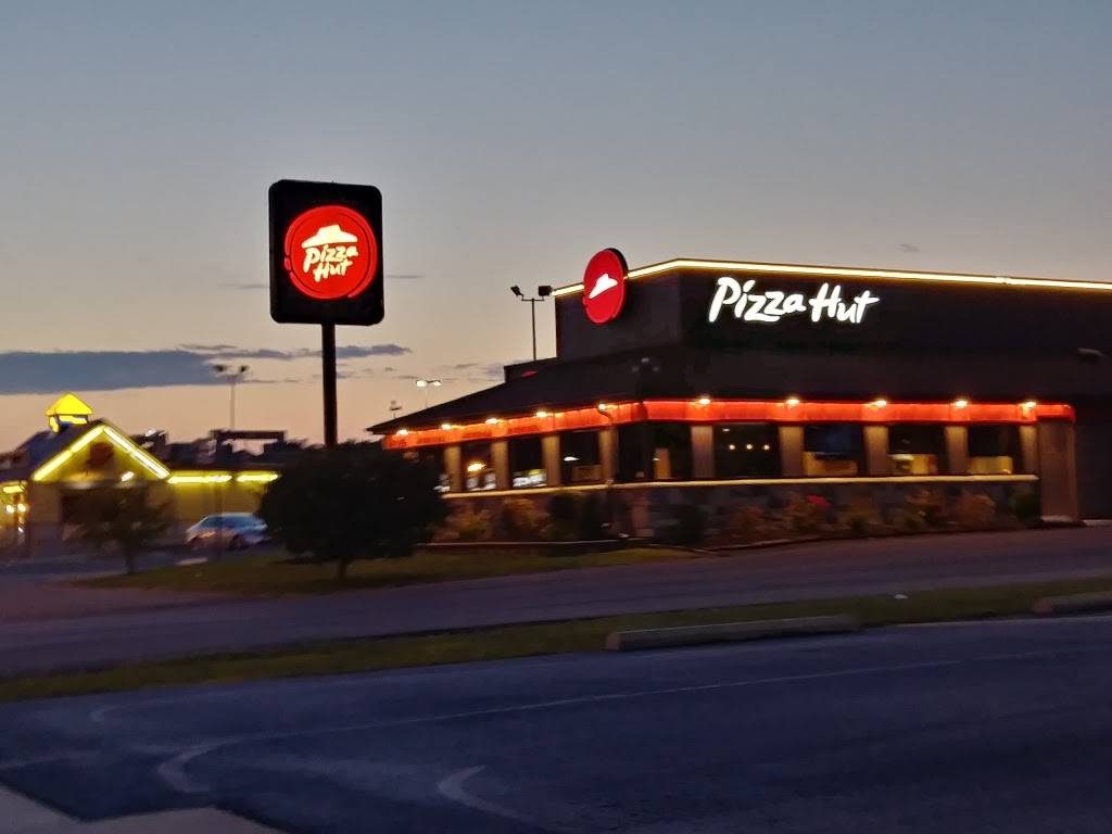 Pizza Hut | restaurant | 908 W Main St, Peru, IN 46970, USA | 7654735200 OR +1 765-473-5200