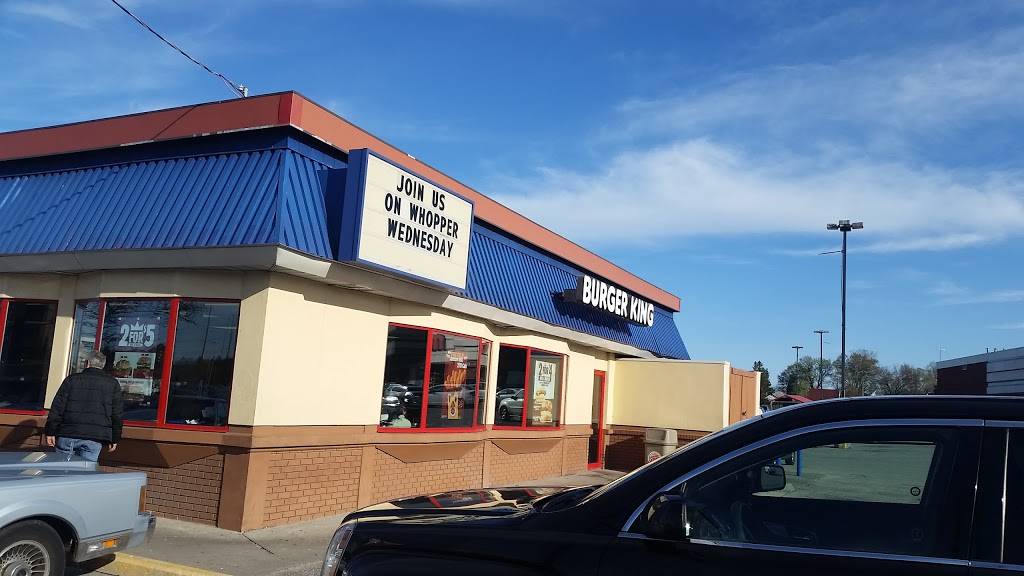 Burger King | restaurant | 100 Eglinton Square, Scarborough, ON M1L 2K1, Canada | 4167523681 OR +1 416-752-3681