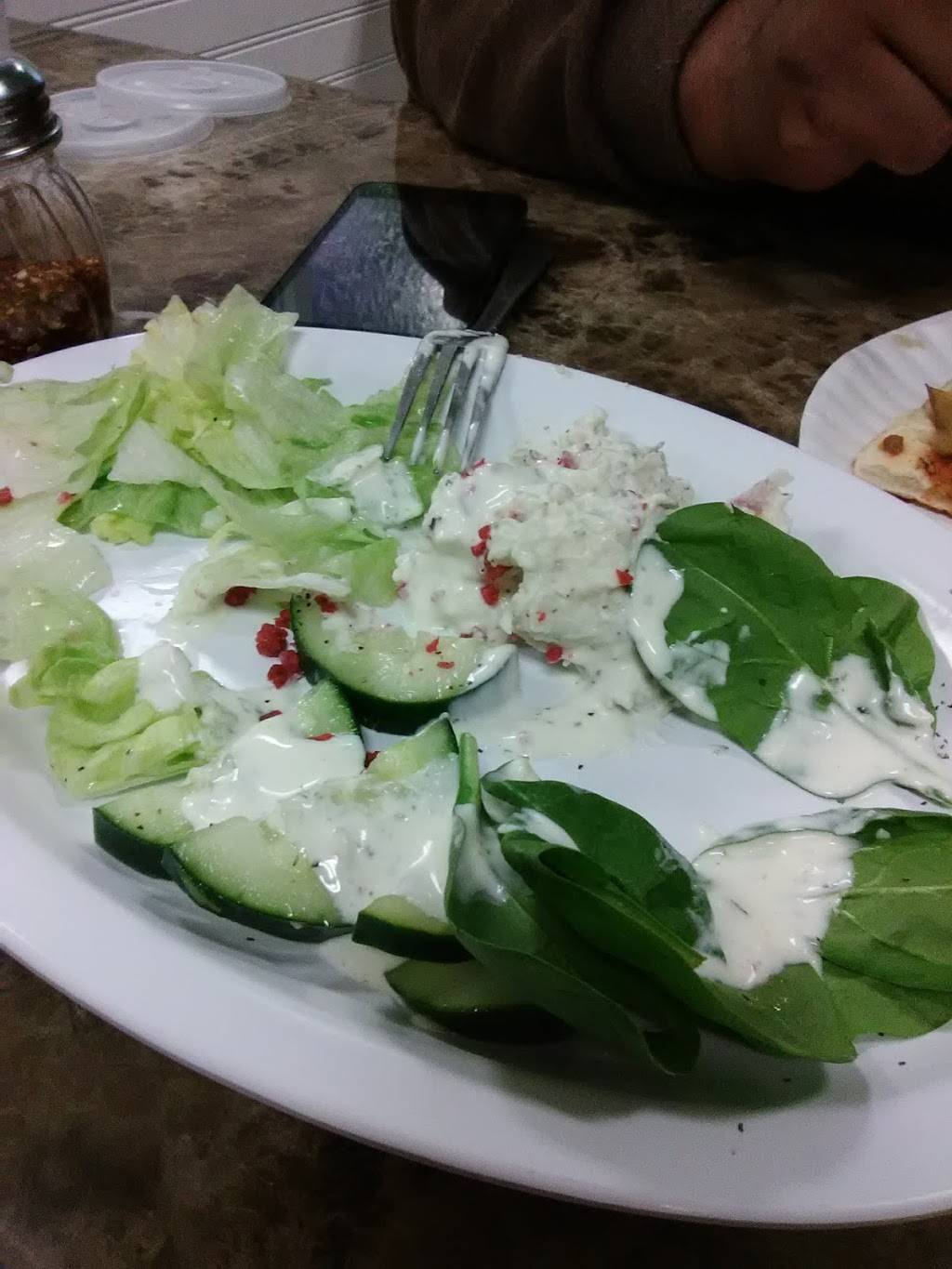 Giovannis Pizzeria | restaurant | 45 N 2nd St, Porterville, CA 93257, USA | 5597818110 OR +1 559-781-8110