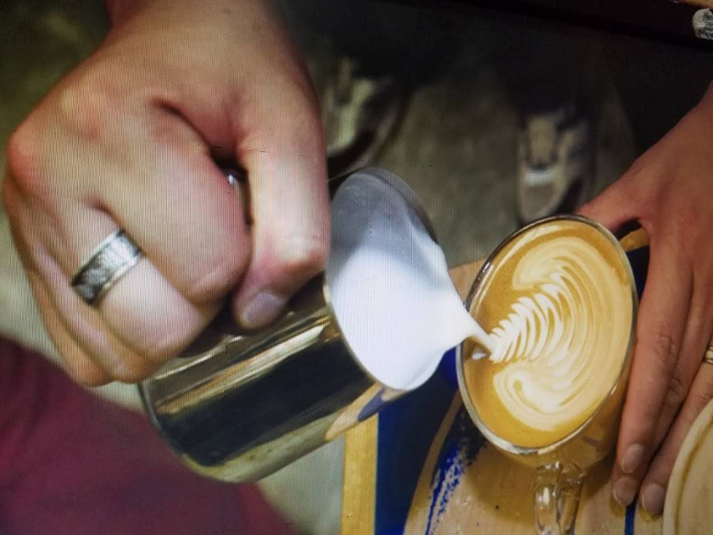 Arabica Coffee House | cafe | 12626 Chillicothe Rd, Chesterland, OH 44026, USA | 4407293130 OR +1 440-729-3130