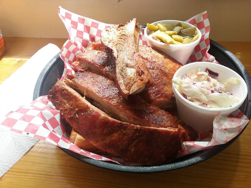 Boss Hoggs BBQ | restaurant | 1198 Wears Valley Rd, Pigeon Forge, TN 37863, USA | 8654464592 OR +1 865-446-4592