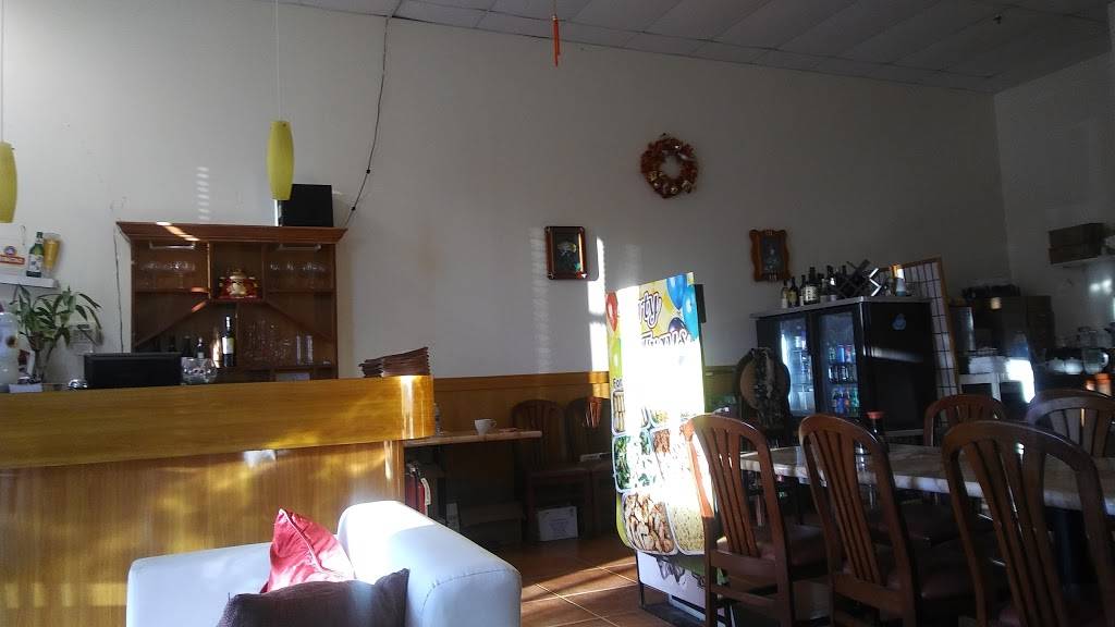 Wok & Roll | restaurant | 425 Avalon Park S Blvd, Orlando, FL 32828, USA | 4077370399 OR +1 407-737-0399