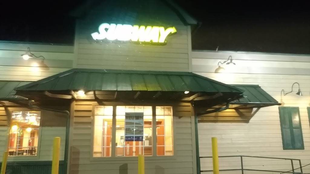 Subway | restaurant | 3440 Elvis Presley Blvd, Memphis, TN 38116, USA | 9013443330 OR +1 901-344-3330