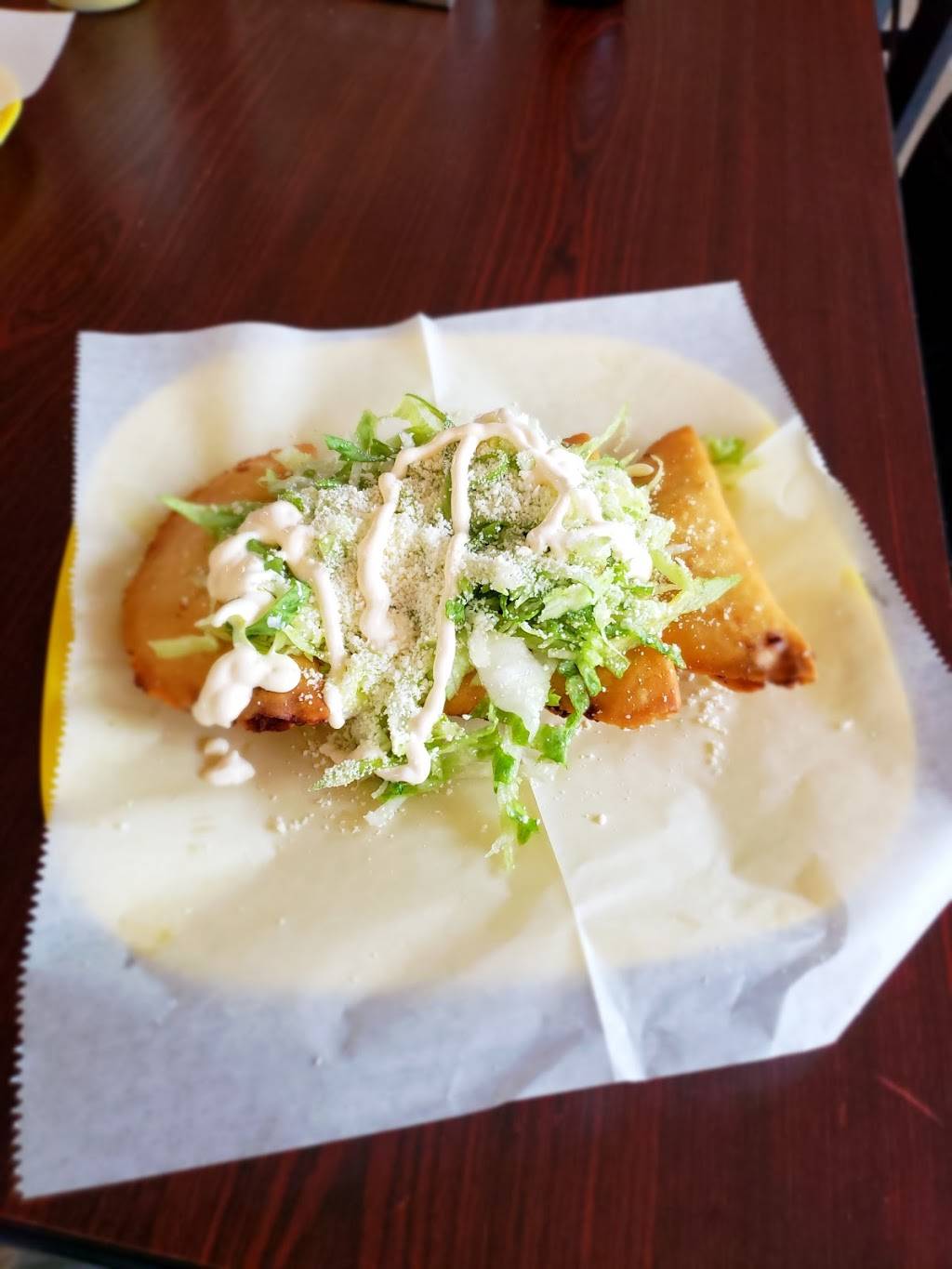 La Familia Mexican Restaurant and Store | restaurant | 2089 S Shady St, Mountain City, TN 37683, USA | 4234601500 OR +1 423-460-1500