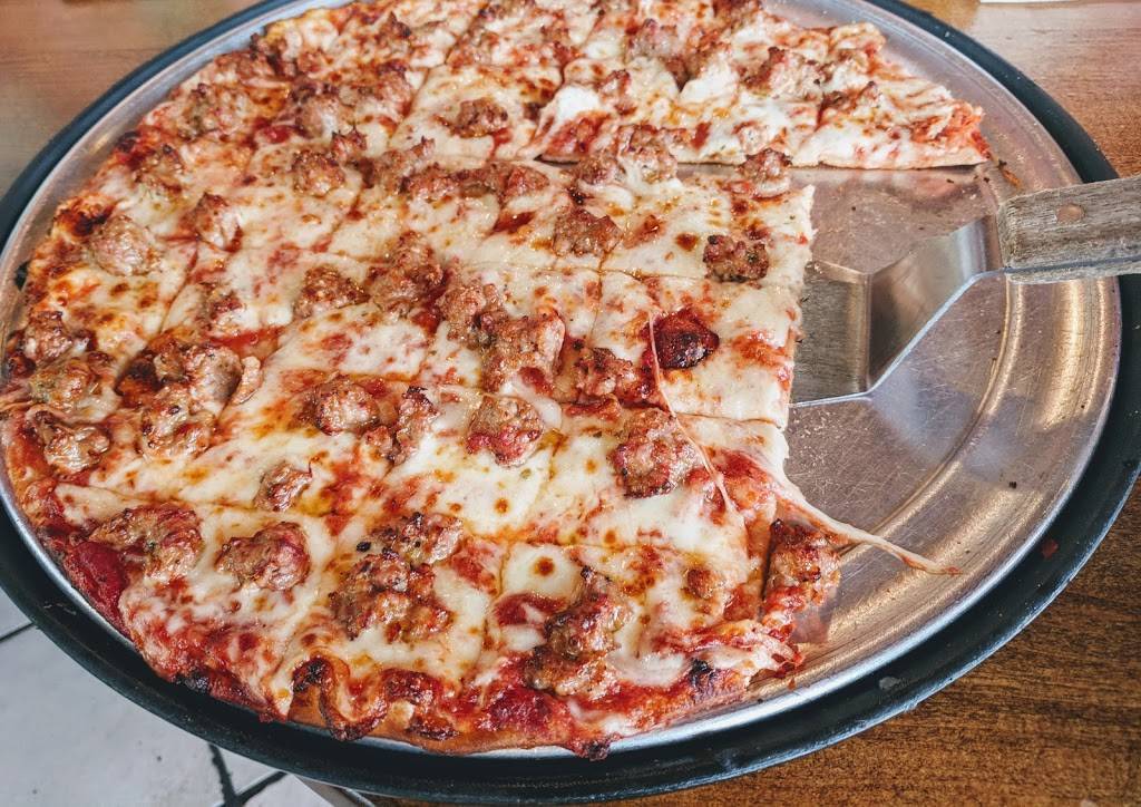 The Silo Restaurant | restaurant | 625 Rockland Rd, Lake Bluff, IL 60044, USA | 8472346660 OR +1 847-234-6660