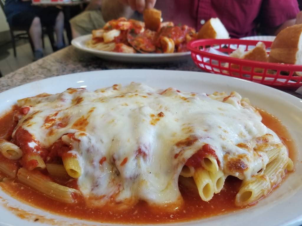 Rosas Pizza | restaurant | 5526 69th St, Maspeth, NY 11378, USA | 7184465910 OR +1 718-446-5910