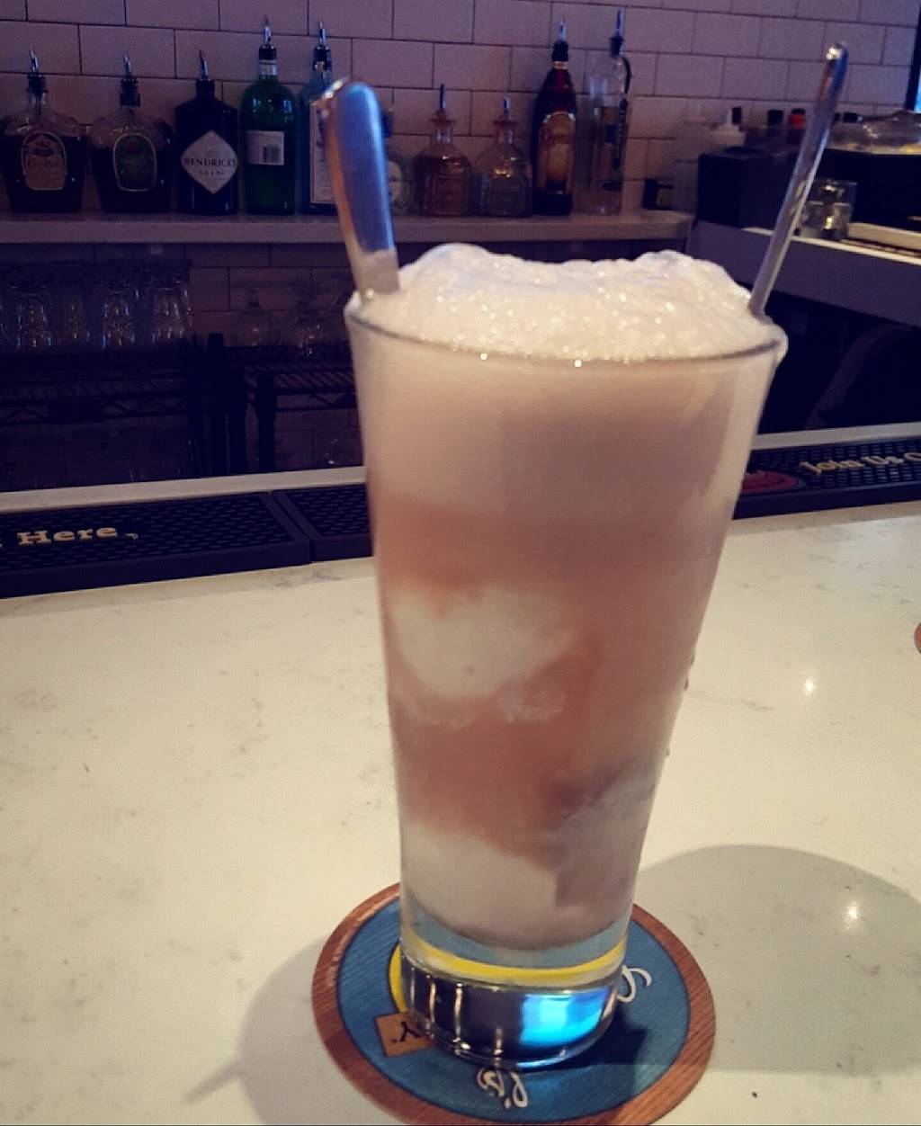 Leinie Lodge & Beer Garden | restaurant | 1323 Walnut St, Kansas City, MO 64106, USA | 8165412800 OR +1 816-541-2800