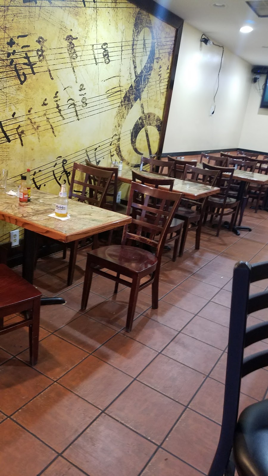 Bohemios Restaurant & Bar | restaurant | 30 Bennington St, Boston, MA 02128, USA | 6175617777 OR +1 617-561-7777