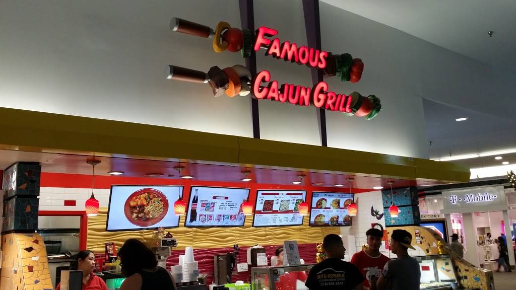 Famous Cajun Grill | restaurant | 2310 SW Military Dr #109, San Antonio, TX 78224, USA | 2109210888 OR +1 210-921-0888