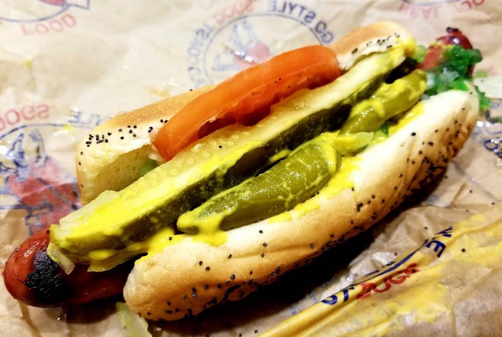 Gold Coast Dogs | restaurant | 5757 S Cicero Ave, Chicago, IL 60638, USA | 7737356789 OR +1 773-735-6789