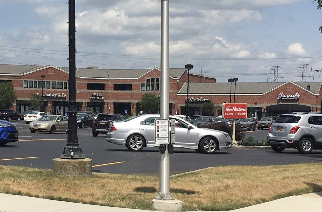 Tim Hortons | restaurant | 5140 Main St, Williamsville, NY 14221, USA | 7165650501 OR +1 716-565-0501