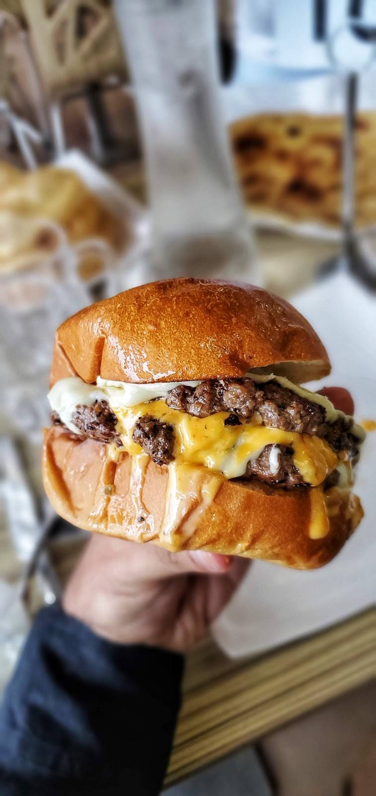 Bismillah Cafe | cafe | 5696 Hillcroft St, Houston, TX 77036, USA | 7135879300 OR +1 713-587-9300