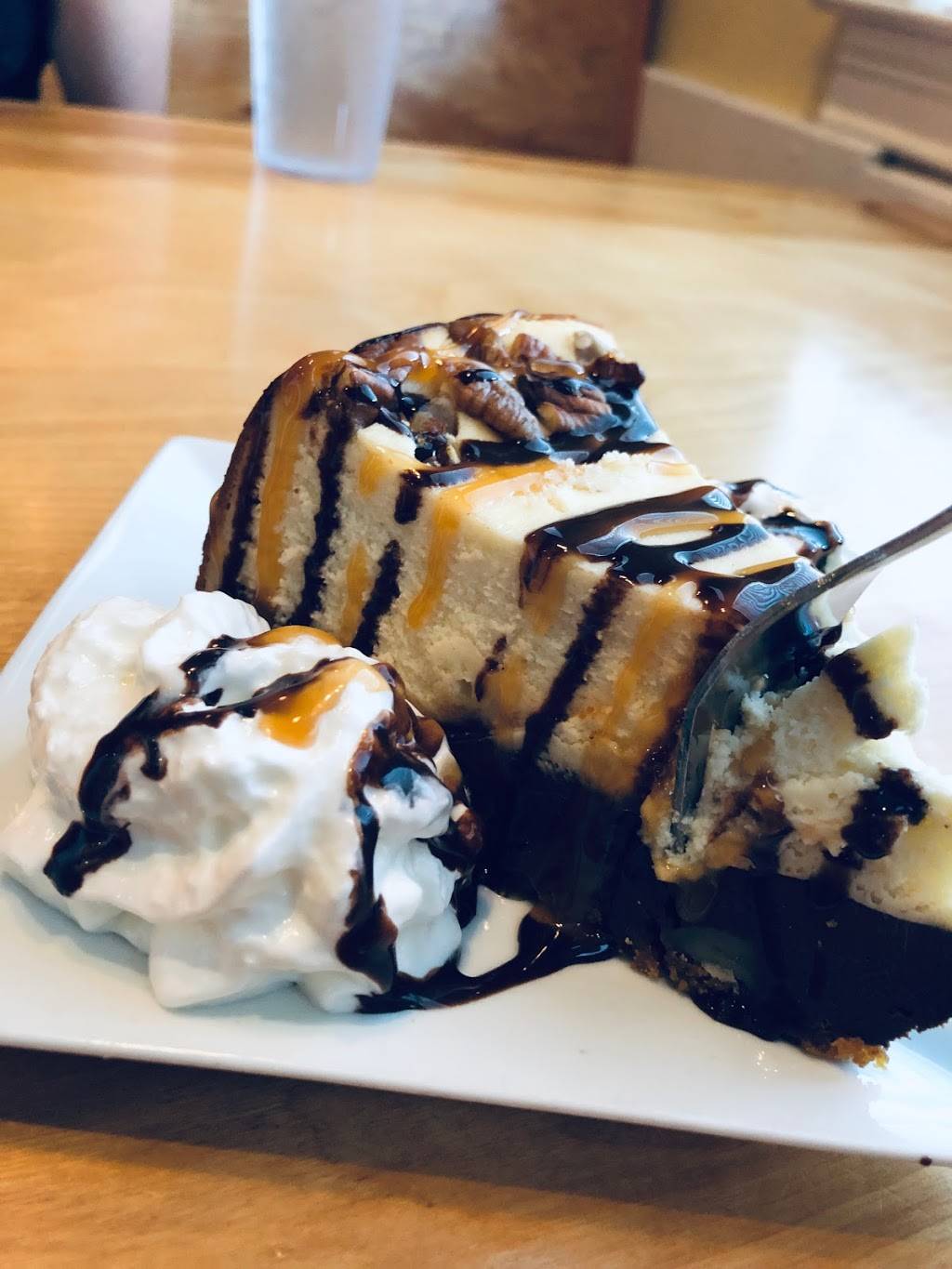 The Boll Weevil Cafe and Sweetery | restaurant | 10 James Brown Blvd, Augusta, GA 30901, USA | 7067227772 OR +1 706-722-7772