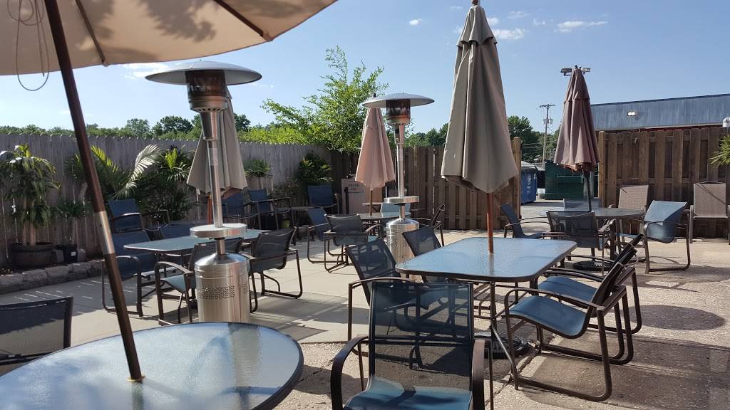 Game Day Chicken Wings Burgers & Fish | restaurant | 8950 Wornall Rd, Kansas City, MO 64114, USA | 8168595151 OR +1 816-859-5151