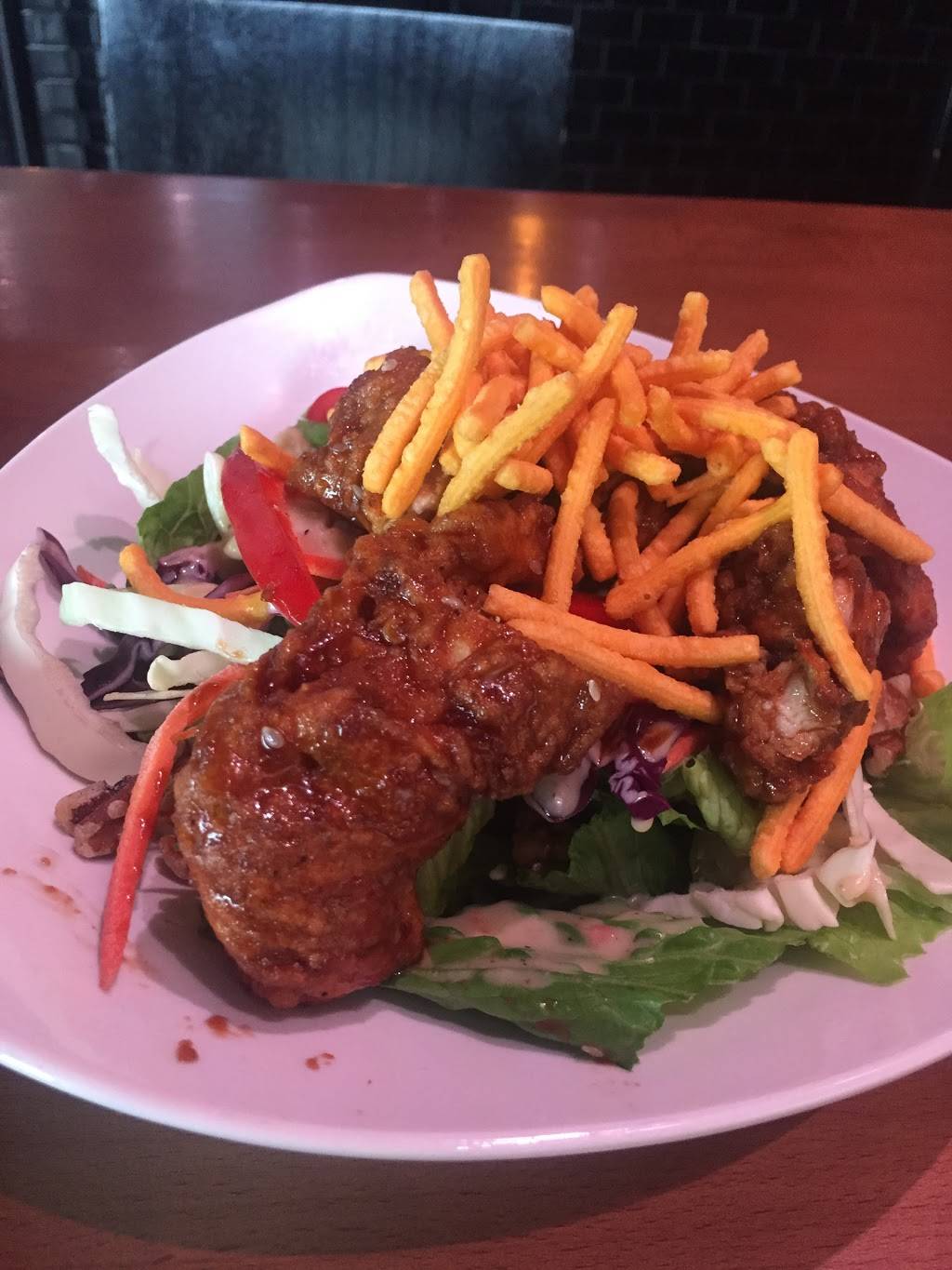 Bâton Rouge Steakhouse & Bar | restaurant | 336 Bayfield St, Barrie, ON L4M 3B9, Canada | 7057267171 OR +1 705-726-7171