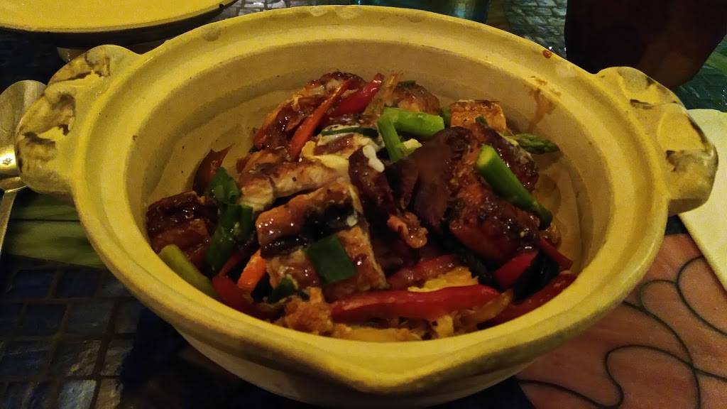 Suzies Soba | restaurant | 1009 W 36th St, Baltimore, MD 21211, USA | 4102430051 OR +1 410-243-0051