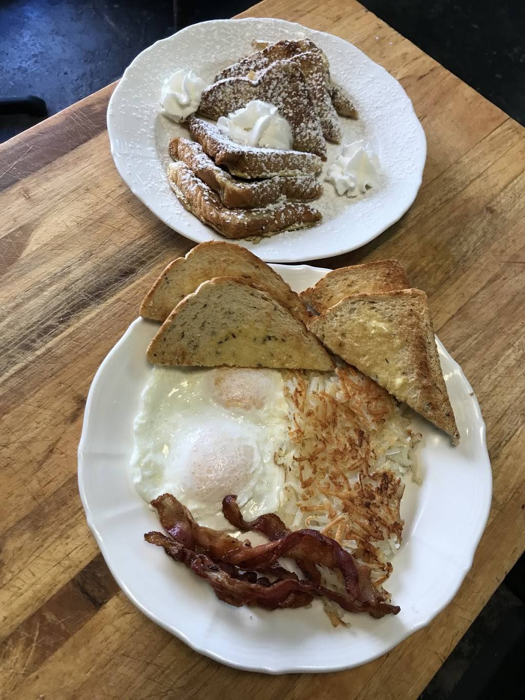 The Connection Café | restaurant | 1207 3rd Ave W, Bradenton, FL 34205, USA | 9412514954 OR +1 941-251-4954