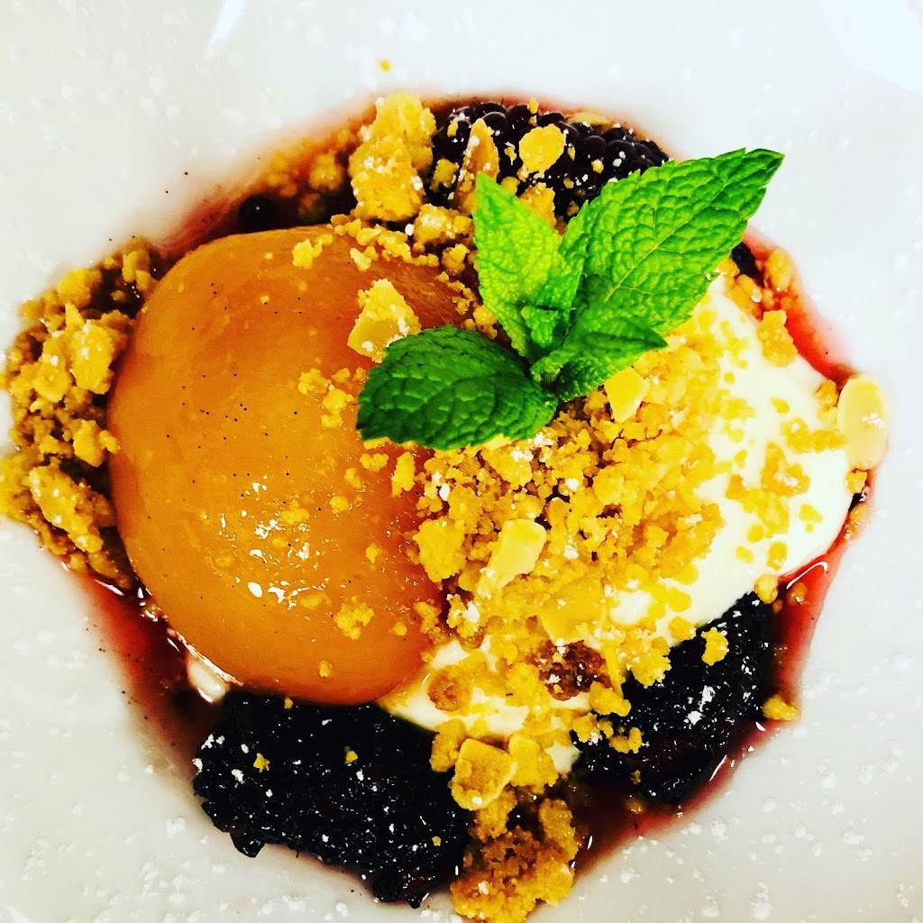 South End | restaurant | 36 Pine St, New Canaan, CT 06840, USA | 2039665200 OR +1 203-966-5200