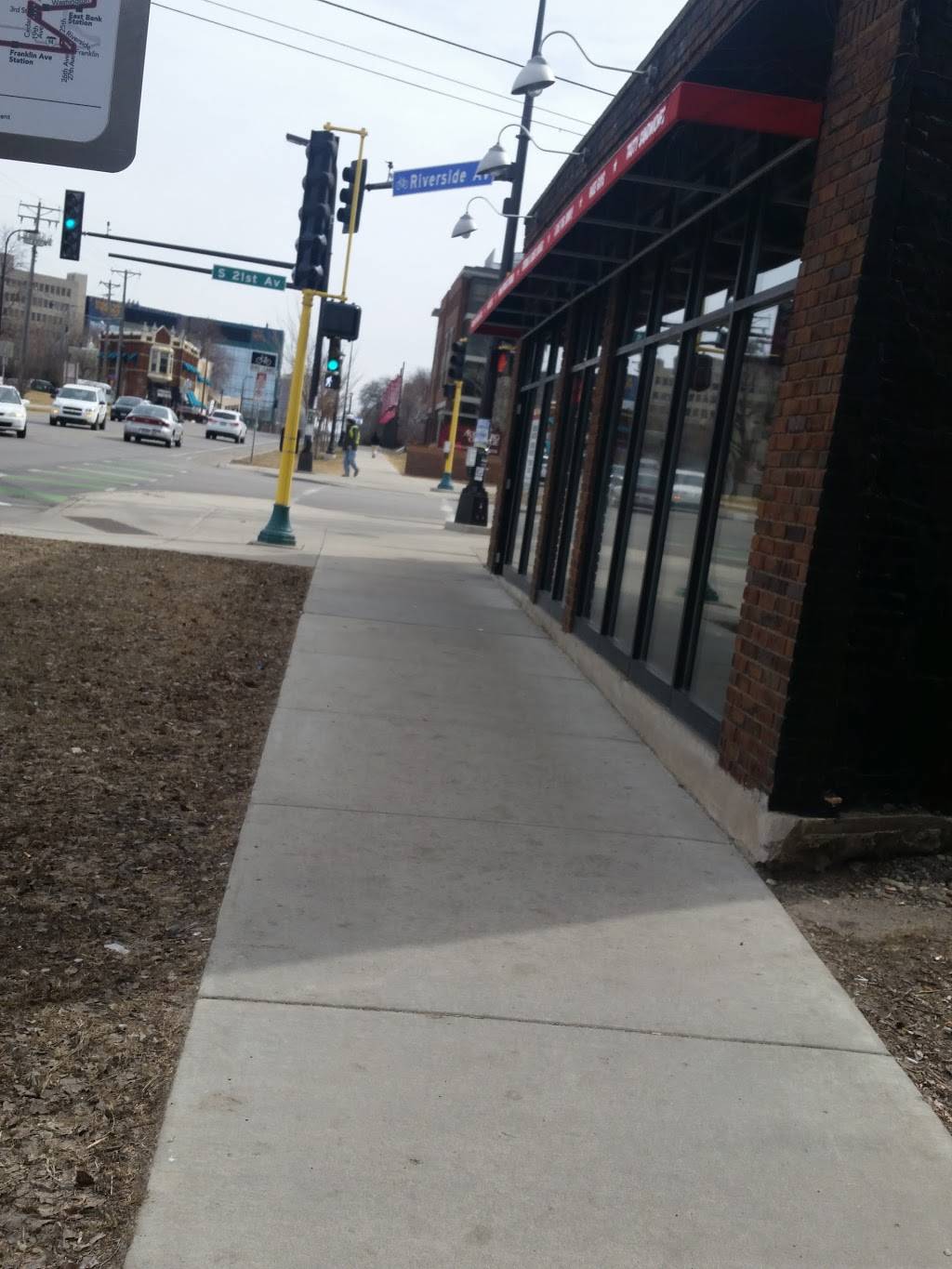 Jimmy Johns | meal delivery | 2037 Riverside Ave, Minneapolis, MN 55454, USA | 6123444444 OR +1 612-344-4444