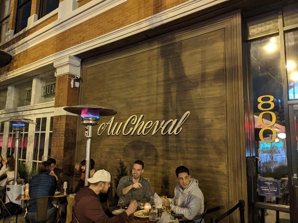 Au Cheval | restaurant | 800 W Randolph St, Chicago, IL 60607, USA | 3129294580 OR +1 312-929-4580
