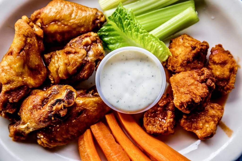 Sammys Tap & Grill | restaurant | 2235 Avent Ferry Rd, Raleigh, NC 27606, USA | 9197553880 OR +1 919-755-3880