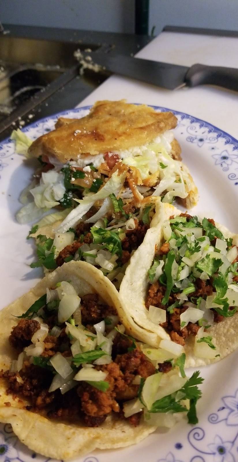 Taqueria La Michoacana | restaurant | 4960 Co Rd 99W, Dunnigan, CA 95937, USA | 5307245080 OR +1 530-724-5080