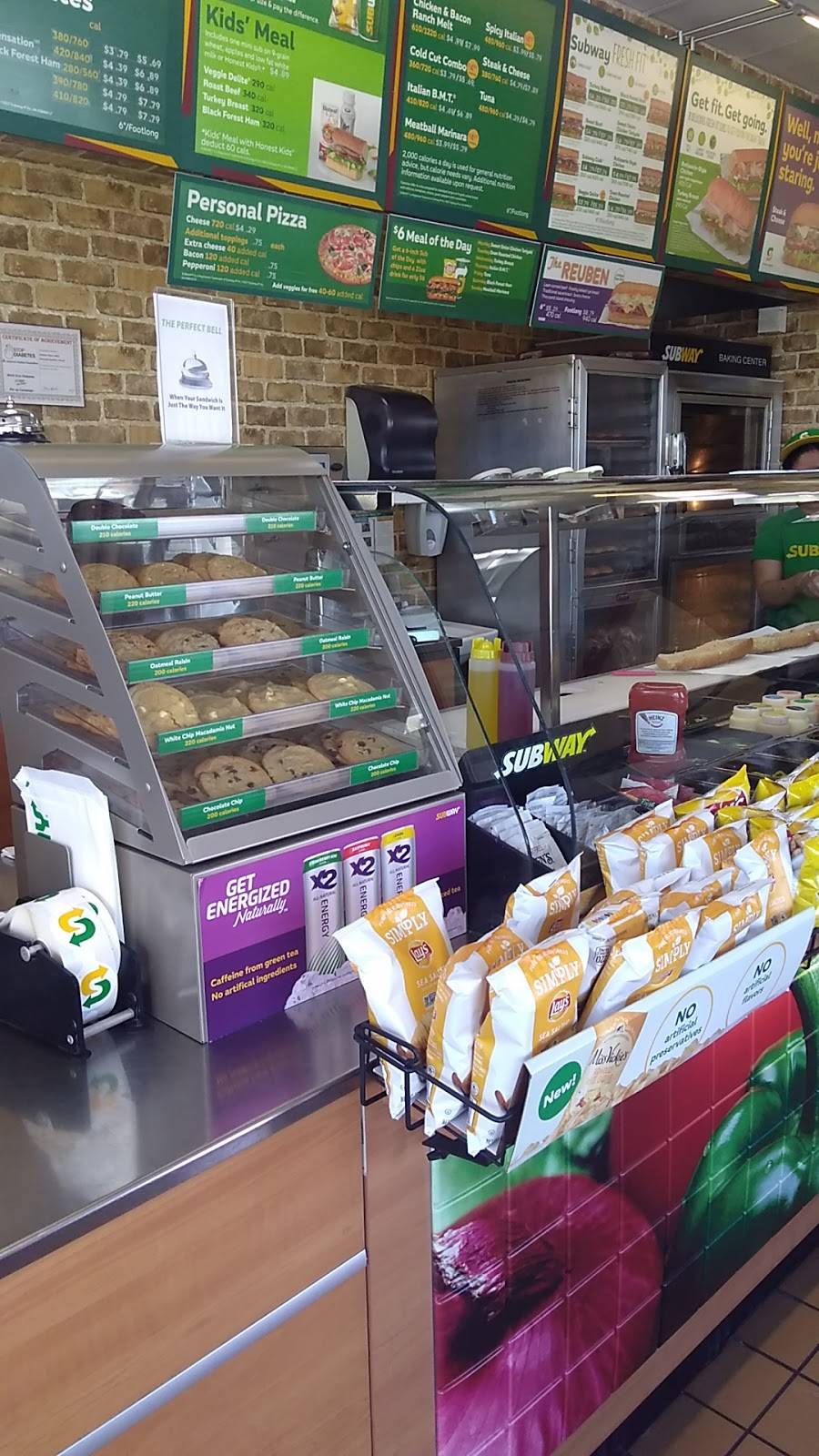 Subway Restaurants | restaurant | 7428 Ritchie Hwy, Glen Burnie, MD 21061, USA | 4107607827 OR +1 410-760-7827