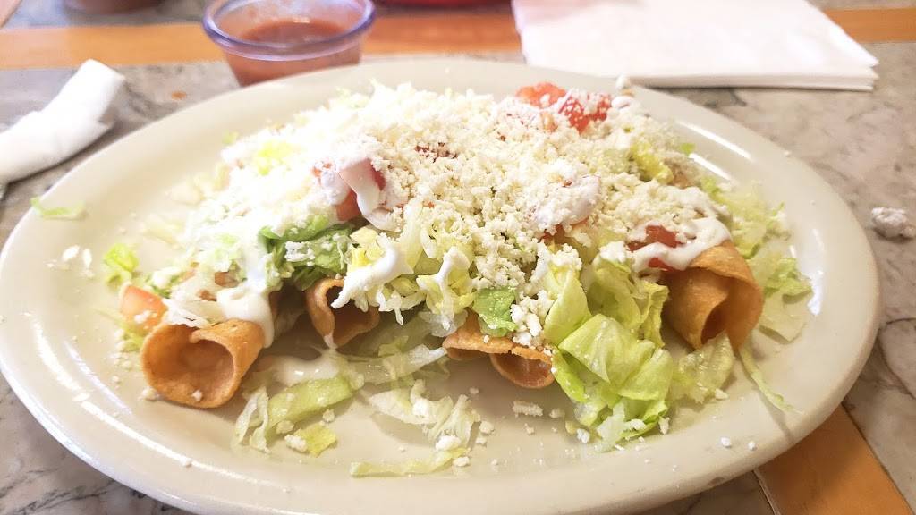 Taqueria Vallarta | restaurant | 2463 Nacogdoches Rd, San Antonio, TX 78217, USA | 2108268818 OR +1 210-826-8818