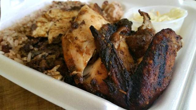 Potluck | restaurant | 21 Dundas St E, Mississauga, ON L5A 1V9, Canada | 9055665555 OR +1 905-566-5555