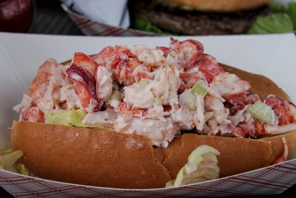 Blue Collar Lobster Co. | restaurant | 63 Rogers St, Gloucester, MA 01930, USA | 9782831812 OR +1 978-283-1812