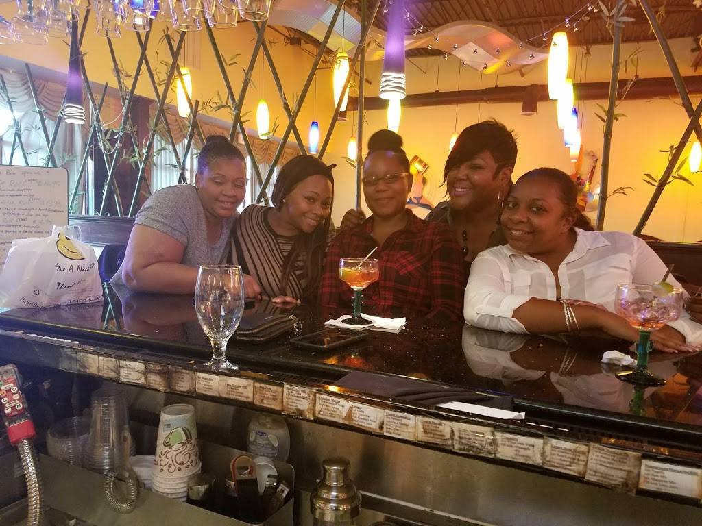 East Moon | restaurant | 6107 Highbridge Rd, Bowie, MD 20720, USA | 3018054988 OR +1 301-805-4988