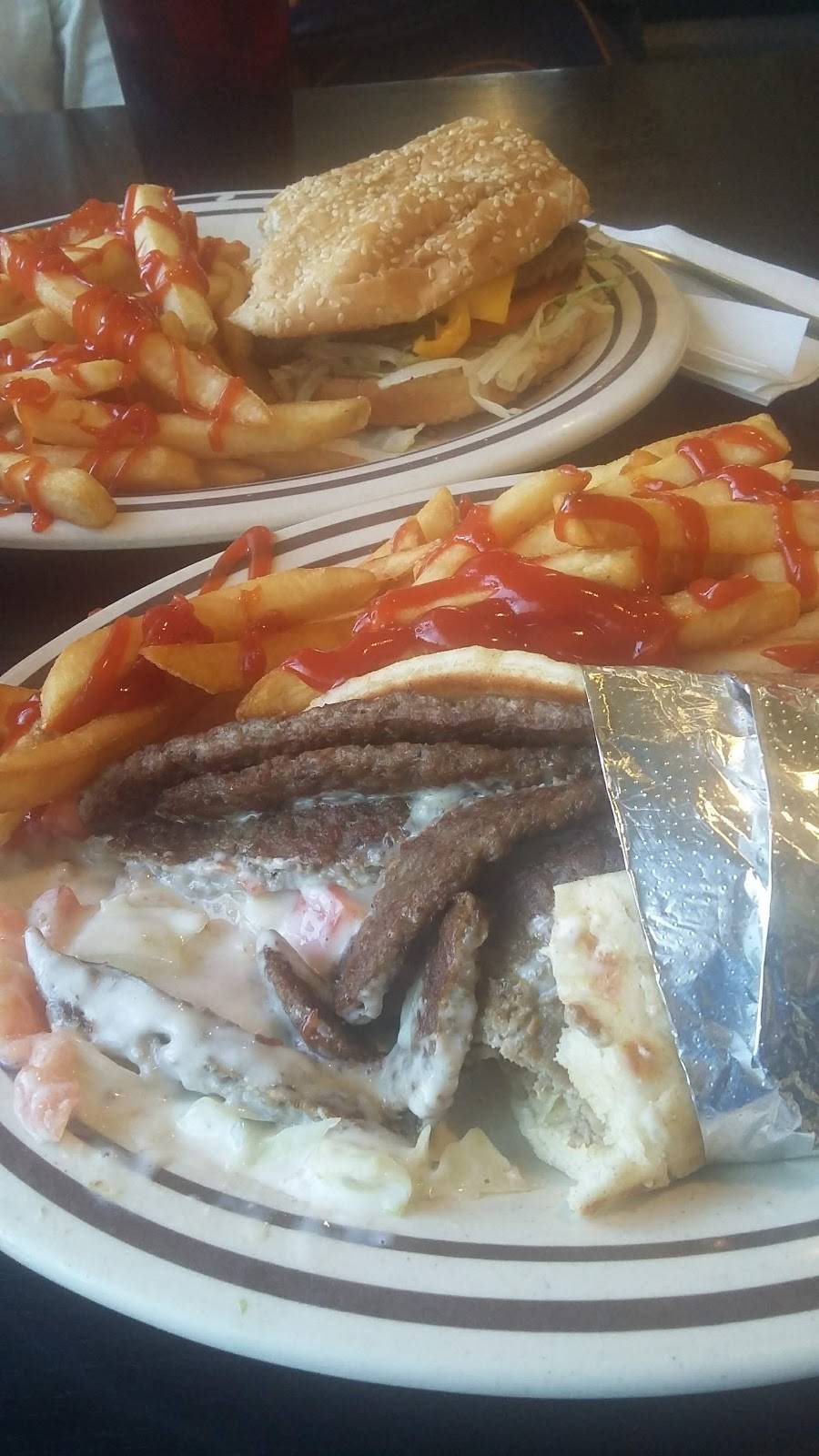 Omega Grill | restaurant | 18130 Fenkell Ave, Detroit, MI 48223, USA | 3138355000 OR +1 313-835-5000