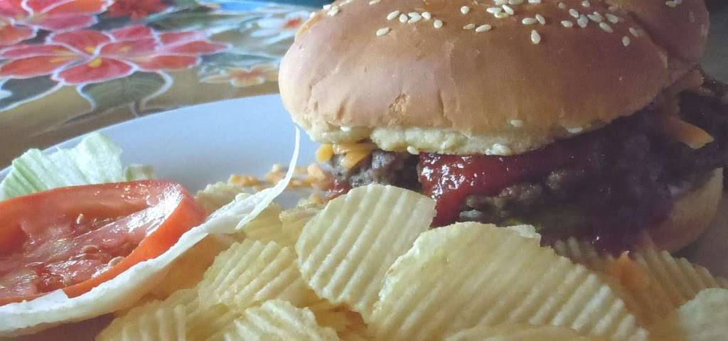 Stuffed Olive | restaurant | 800 Lakeshore Dr, Eufaula, OK 74432, USA | 9186899565 OR +1 918-689-9565