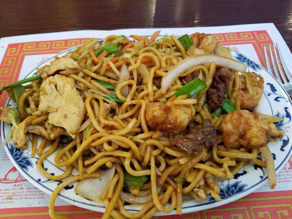 A 8 | restaurant | 214 W State St, Williamsburg, IA 52361, USA | 3196688888 OR +1 319-668-8888