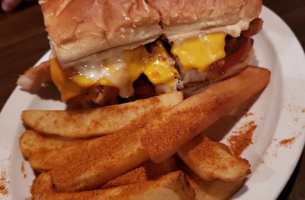 The Hang Out Bar & Grill on Snow Lake | restaurant | 1865 W, IN-120, Fremont, IN 46737, USA | 2608332582 OR +1 260-833-2582