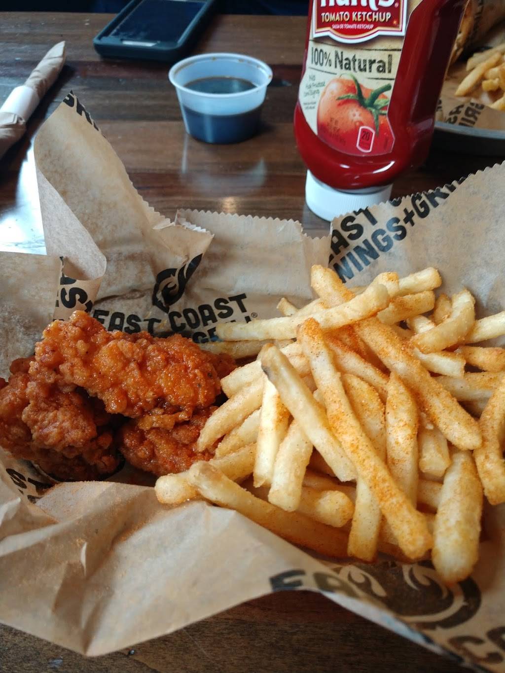 East Coast Wings + Grill | restaurant | 2946 Kate Hyde Blvd Ste 101, Bartlett, TN 38133, USA | 9013819990 OR +1 901-381-9990