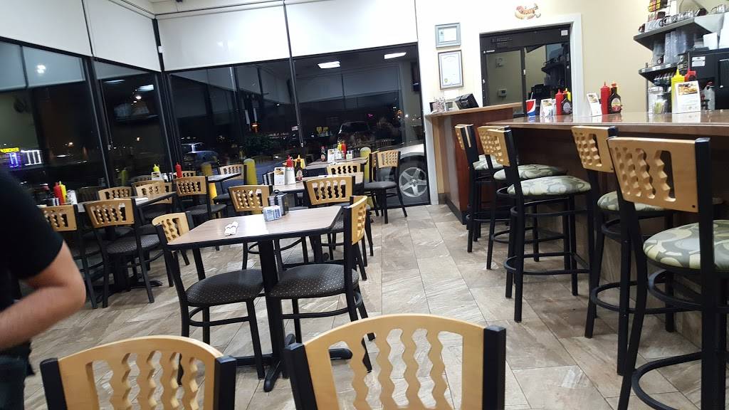 Village Gourmet Hot Dogs | restaurant | 449 N Wayne Rd, Westland, MI 48185, USA | 7347299555 OR +1 734-729-9555