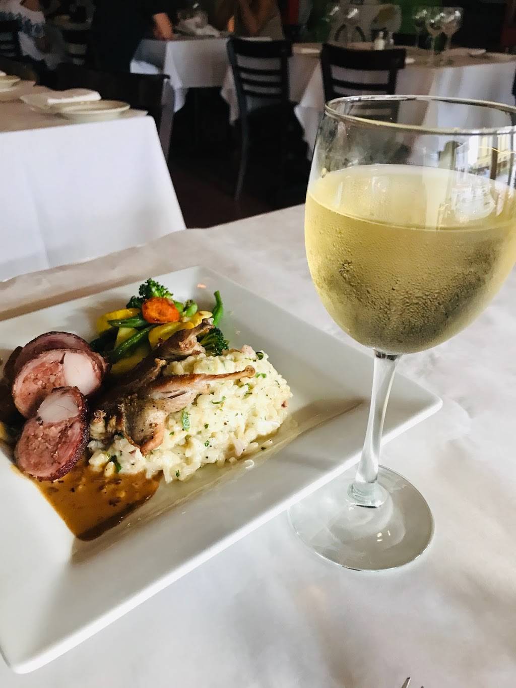 La Frite Belgian Bistro | restaurant | 728 S Alamo St, San Antonio, TX 78205, USA | 2102247555 OR +1 210-224-7555